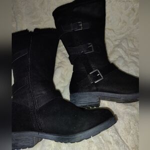 White Mountain boots size 7